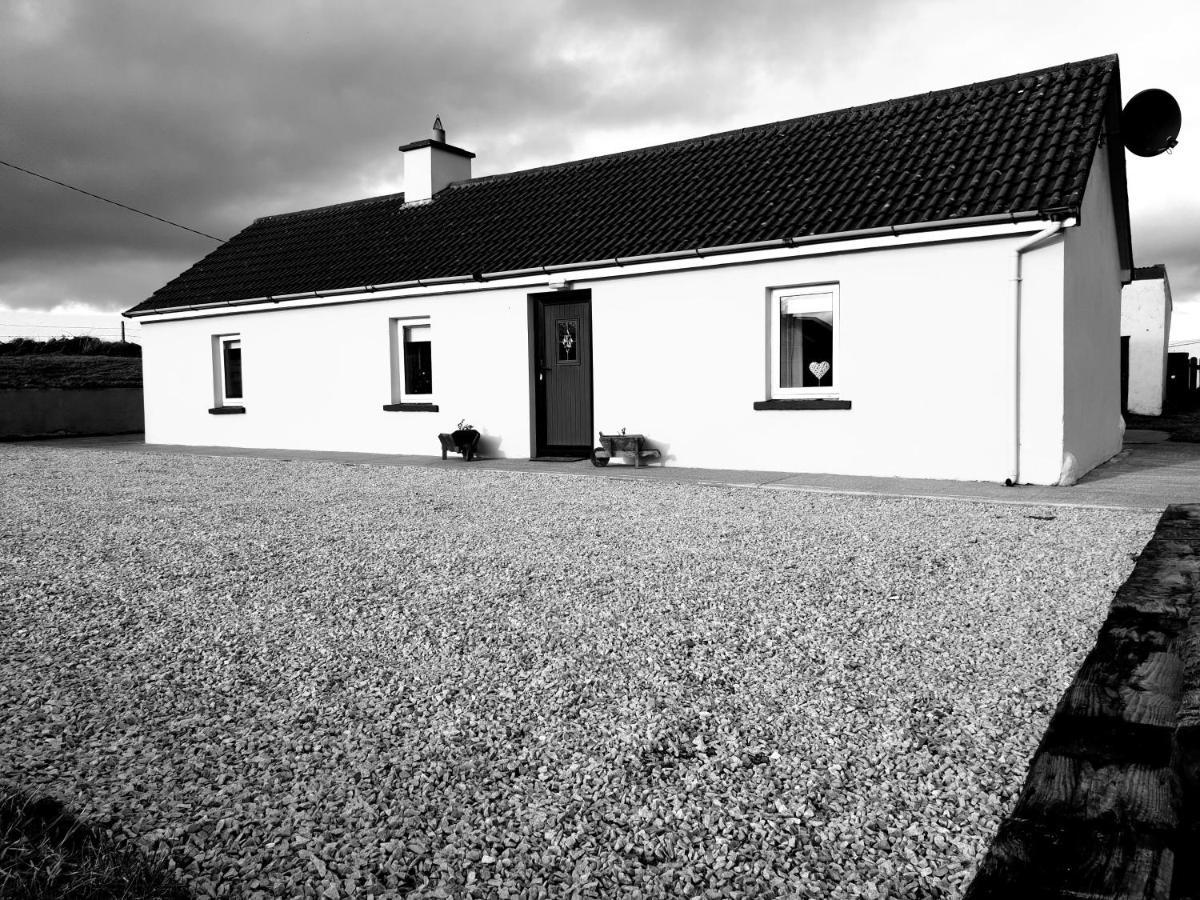 Granny Dens Villa Donegal Town Exterior photo