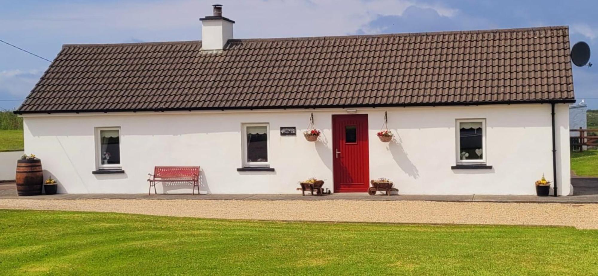 Granny Dens Villa Donegal Town Exterior photo